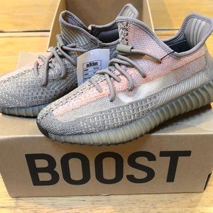 Yeezy Boost men's Sand Taupe sneakers new! 7.5